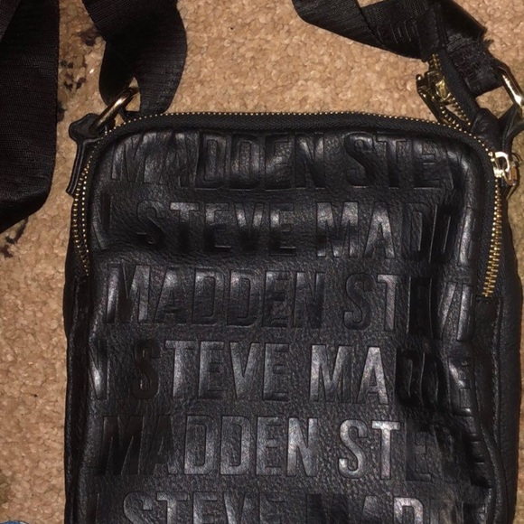 Steve Madden, Crossbody pocketbook - Picture 1 of 3